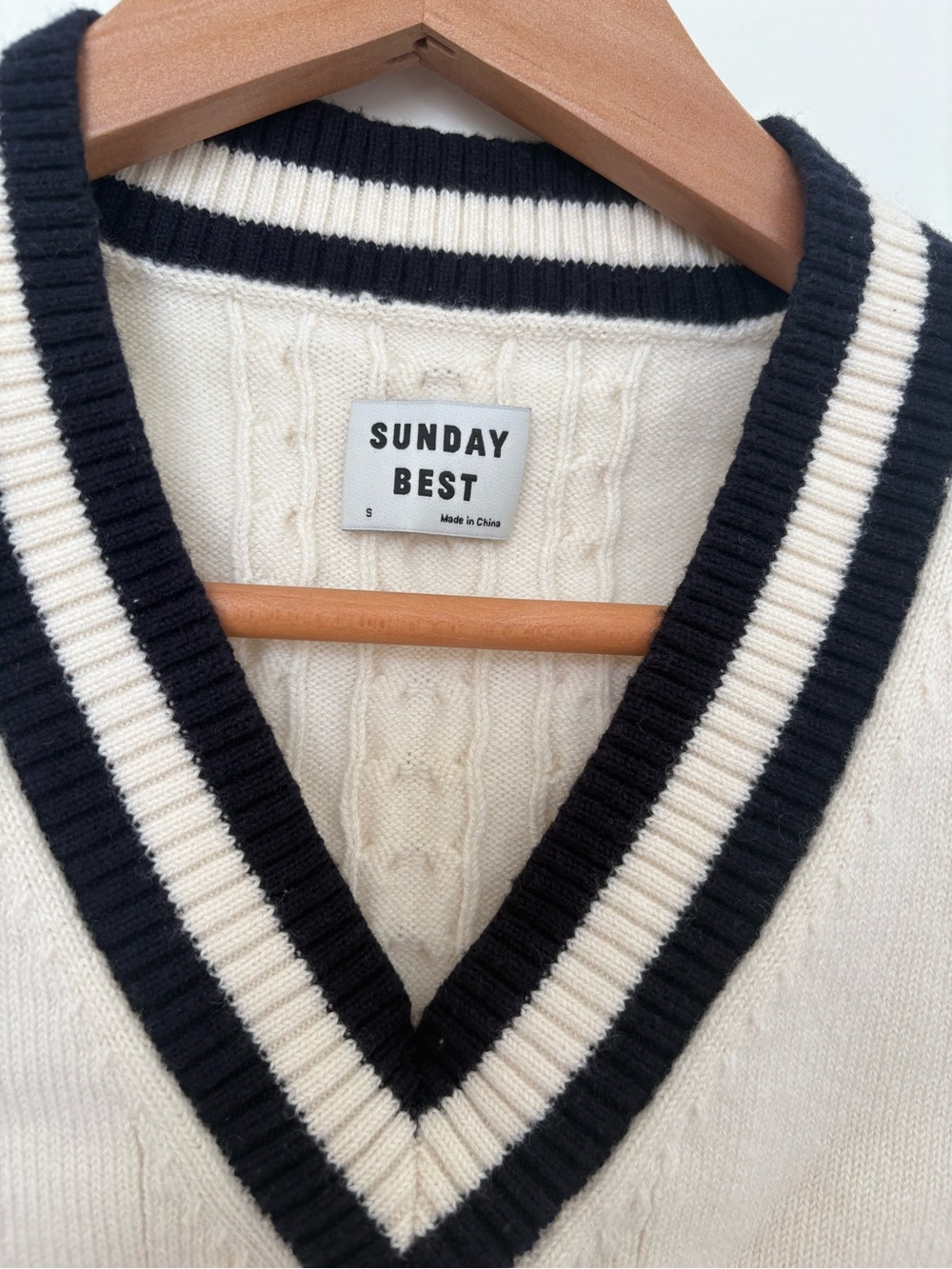 Sunday Best Winston Wool Cream Cable Knit Vest with Black Trim Size Small - Picture 2 of 6